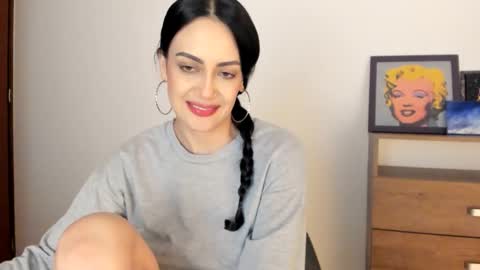 red_flower203 online show from October 23, 2025, 11:14 pm