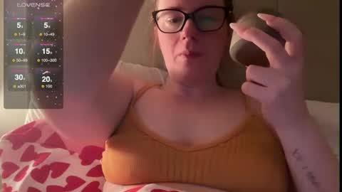 Snapshot of red_head_rosie_69 chatting on February 17, 2025, 6:31 am Rosie online show from February 17, 2025, 6:31 am