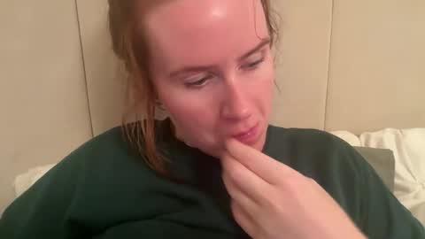 Snapshot of red_head_rosie_69 chatting on September 16, 2025, 7:04 pm Rosie online show from September 16, 2025, 7:04 pm