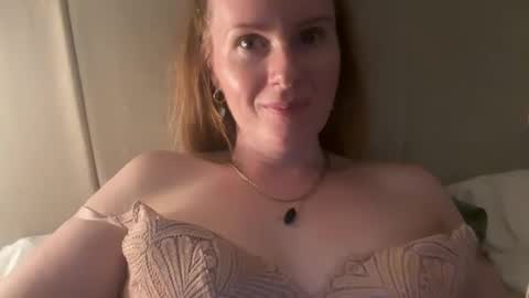 Snapshot of red_head_rosie_69 chatting on September 19, 2025, 6:30 pm Rosie online show from September 19, 2025, 6:30 pm