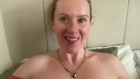 Snapshot of red_head_rosie_69 chatting on September 21, 2025, 11:45 am Rosie online show from September 21, 2025, 11:45 am