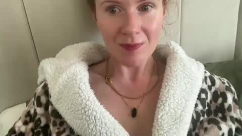 Snapshot of red_head_rosie_69 chatting on September 25, 2025, 9:02 am Rosie online show from September 25, 2025, 9:02 am