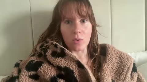 Snapshot of red_head_rosie_69 chatting on October 8, 2025, 8:56 am Rosie online show from October 8, 2025, 8:56 am