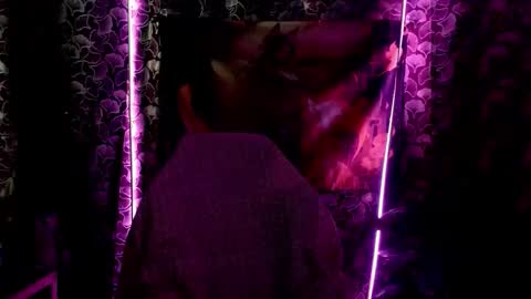 red_kitsune69 online show from January 7, 2026, 1:13 pm