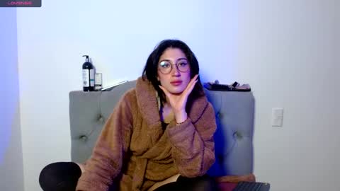 IG   OF red moonn online show from January 8, 2025, 10:48 am