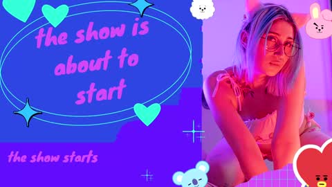 IG   OF red moonn online show from January 16, 2025, 10:32 am