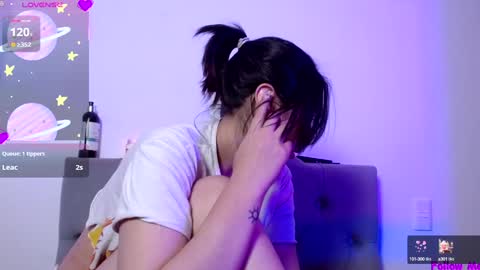 IG   OF red moonn online show from January 19, 2025, 2:38 pm