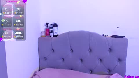 IG   OF red moonn online show from February 27, 2025, 5:15 pm