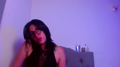 IG   OF red moonn online show from September 30, 2025, 7:13 am