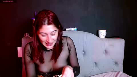 IG   OF red moonn online show from January 10, 2026, 4:36 am