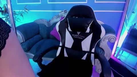     online show from February 6, 2026, 11:24 am