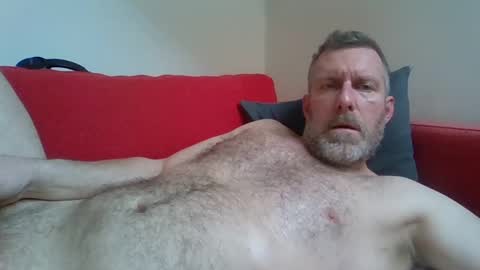 Snapshot of redandbluecloud chatting on February 20, 2025, 2:24 pm Red online show from February 20, 2025, 2:24 pm