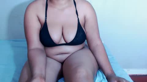 Snapshot of redbonexx22 chatting on March 3, 2026, 10:54 am redbonexx22 online show from March 3, 2026, 10:54 am