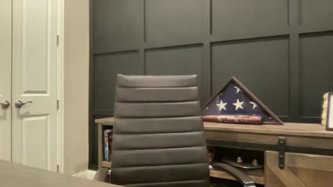 Snapshot of redbull1414 chatting on October 7, 2025, 12:35 pm RedBull online show from October 7, 2025, 12:35 pm