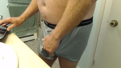 Snapshot of redforeplay chatting on December 9, 2024, 8:23 pm redforeplay online show from December 9, 2024, 8:23 pm