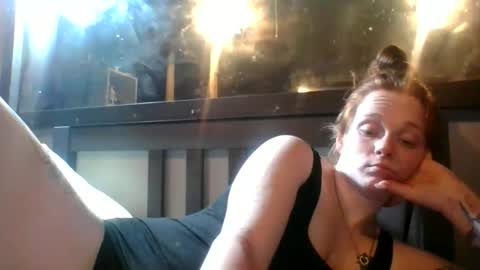 Snapshot of redheadslutwife8803 chatting on February 19, 2026, 11:17 am Lenae Redd online show from February 19, 2026, 11:17 am