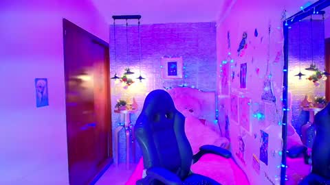 Lili Lopez online show from January 29, 2025, 2:09 am