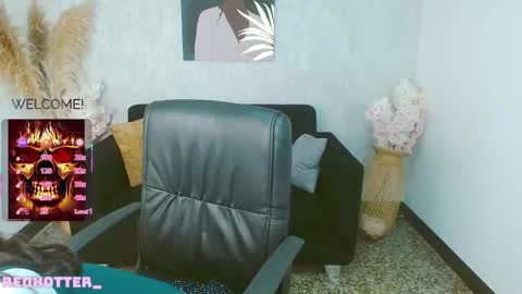 Lili Lopez online show from March 11, 2025, 9:26 pm