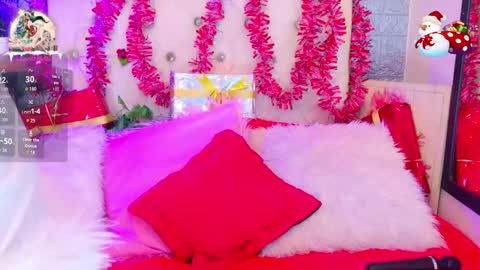 Lili Lopez online show from December 16, 2025, 8:14 pm