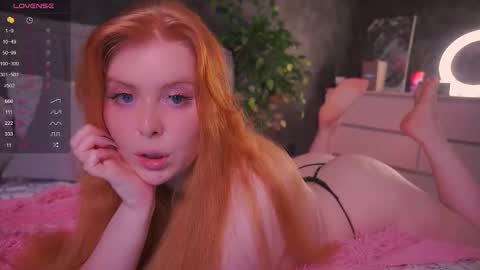 Snapshot of redhotvixen_ chatting on October 14, 2025, 12:33 am Sofia online show from October 14, 2025, 12:33 am