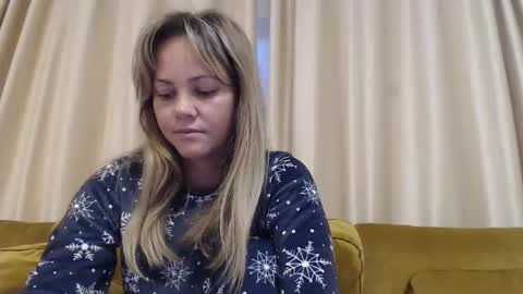 RedJessica online show from September 23, 2025, 4:04 am