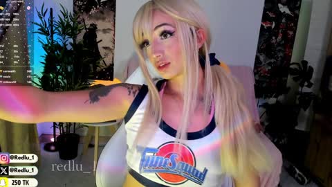 Lu Independiet model online show from January 9, 2025, 3:15 am