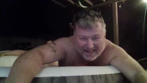 Snapshot of redpole4u chatting on October 28, 2025, 11:51 pm redpole4u online show from October 28, 2025, 11:51 pm