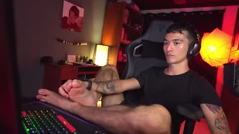 Red online show from March 4, 2025, 9:11 pm