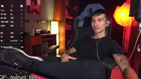 Red online show from March 9, 2025, 2:07 am