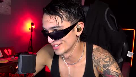 Red online show from September 17, 2025, 3:46 pm