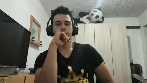 RedsoulReaver online show from October 5, 2025, 5:39 am