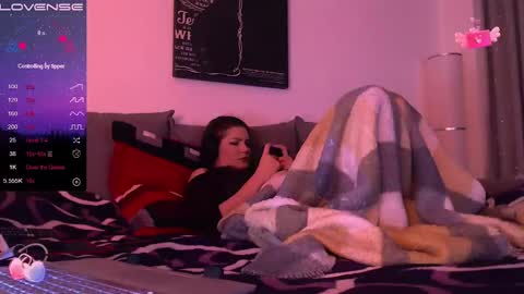 Snapshot of redyari chatting on January 4, 2025, 1:21 am Red online show from January 4, 2025, 1:21 am