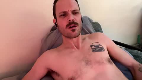 Snapshot of reed_thomas chatting on February 8, 2025, 3:52 am Reed Thomas online show from February 8, 2025, 3:52 am