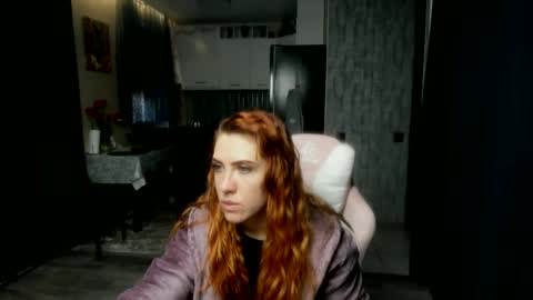 Snapshot of reginasmilee chatting on April 30, 2026, 2:51 am Regina online show from April 30, 2026, 2:51 am