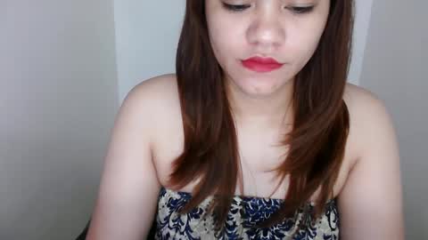 reign2525 online show from February 18, 2025, 11:19 pm