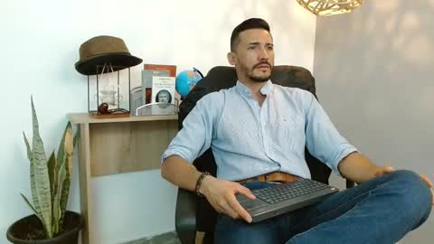   REIKO  online show from January 30, 2025, 7:37 pm