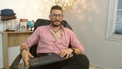   REIKO  online show from February 27, 2025, 8:09 pm