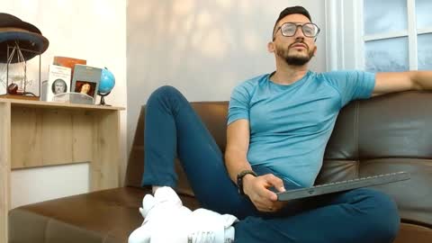   REIKO  online show from March 10, 2025, 7:50 pm