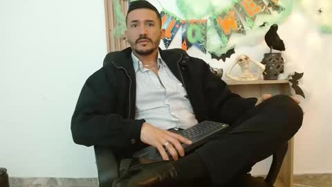   REIKO  online show from October 17, 2025, 3:25 pm