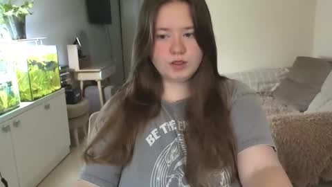 Ann OF - remirann21 online show from November 2, 2025, 5:21 am