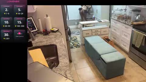 remyxavier online show from November 30, 2025, 3:21 am