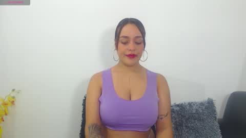 Snapshot of renatabrownn28 chatting on April 21, 2026, 8:31 am renatabrownn28 online show from April 21, 2026, 8:31 am