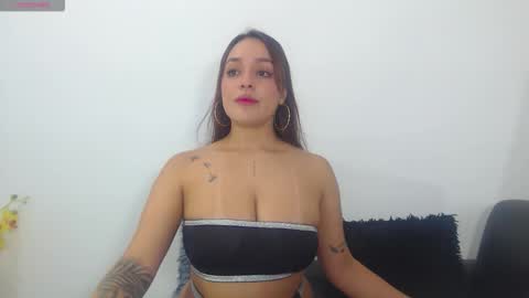 Snapshot of renatabrownn28 chatting on May 1, 2026, 5:56 am renatabrownn28 online show from May 1, 2026, 5:56 am