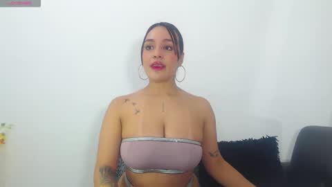 Snapshot of renatabrownn28 chatting on May 8, 2026, 8:41 am renatabrownn28 online show from May 8, 2026, 8:41 am