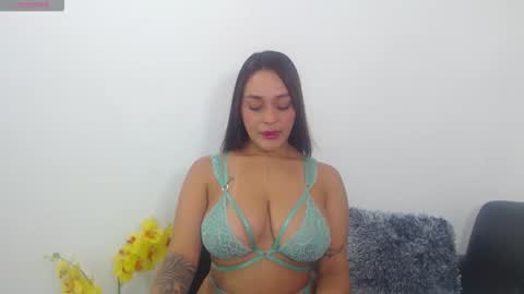 Snapshot of renatabrownn28 chatting on May 31, 2026, 5:09 pm renatabrownn28 online show from May 31, 2026, 5:09 pm
