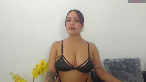 Snapshot of renatabrownn28 chatting on June 5, 2026, 6:42 am renatabrownn28 online show from June 5, 2026, 6:42 am