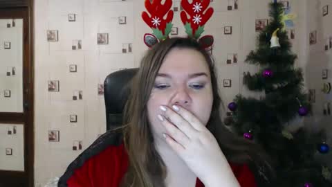 renataoia online show from January 1, 2025, 2:20 pm