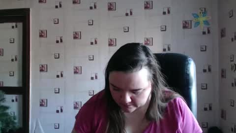 renataoia online show from February 11, 2025, 11:32 am