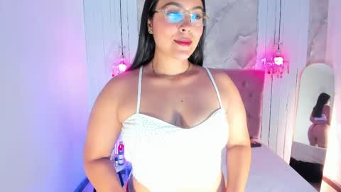 RenataPeach online show from May 8, 2026, 2:06 am