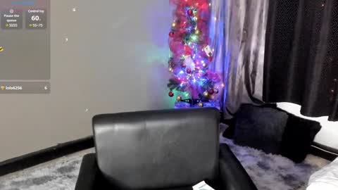 renatawilsom online show from December 21, 2024, 5:40 pm